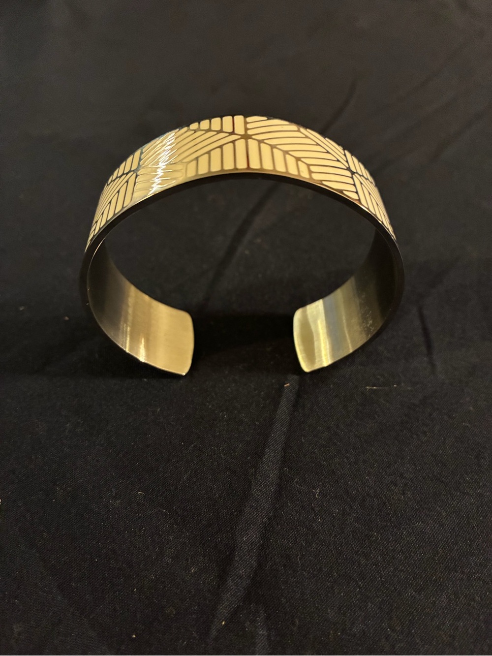 Womens silver and white Geometric Cuff Bracelet